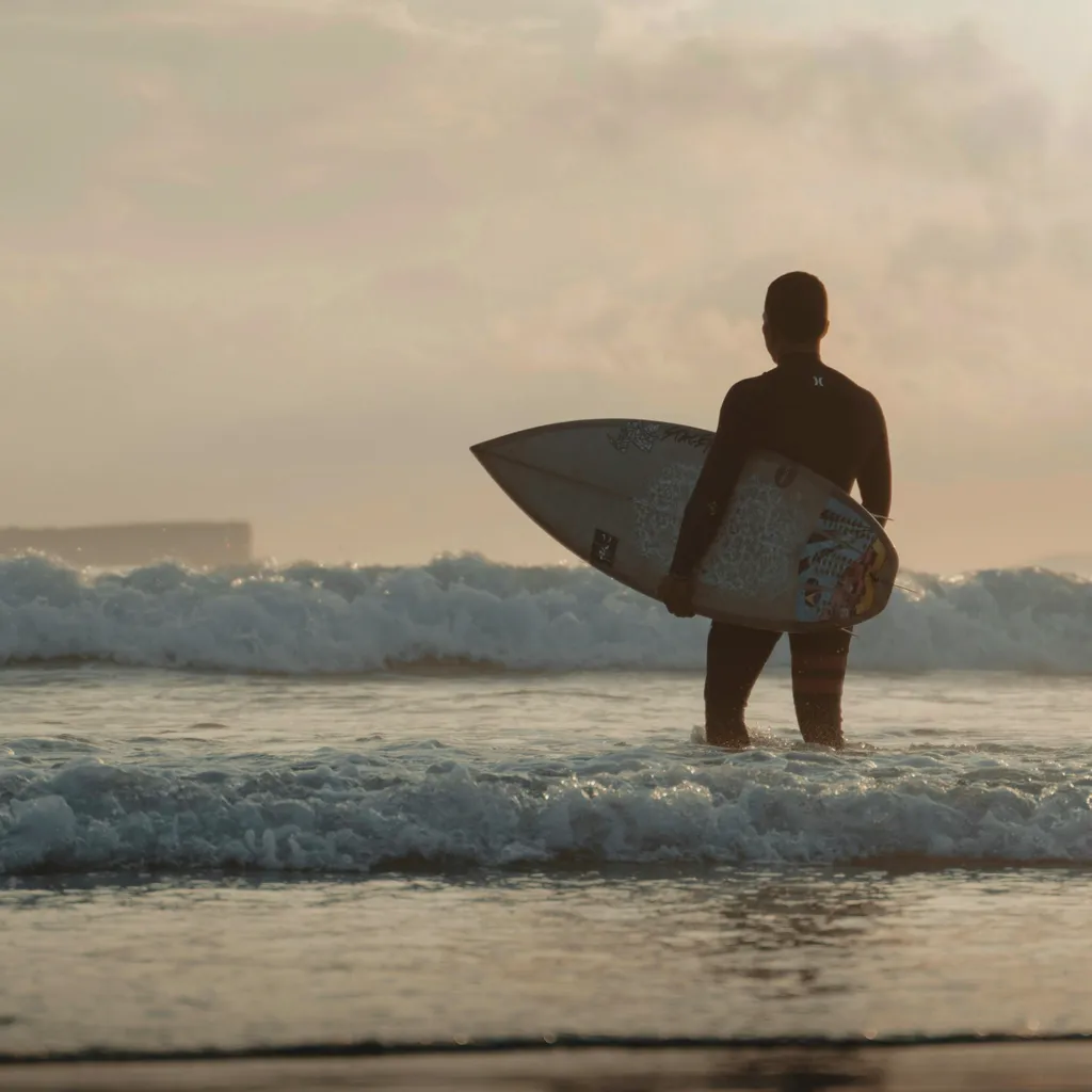 Taylor Wilson, Found of Sober Companions Agency Active Recovery Companions surfing